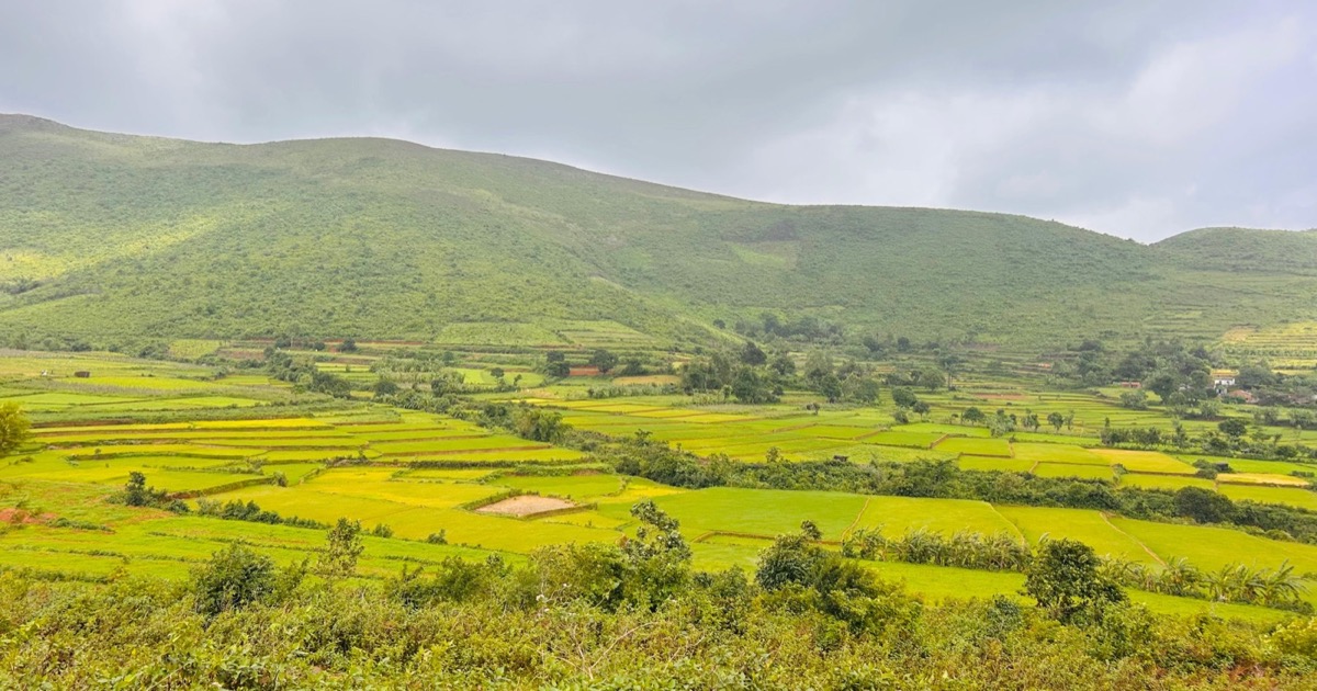 Visakhapatnam to Araku Valley scenic ghat road drive